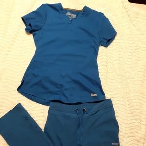 Greys anatomy xs scrubs